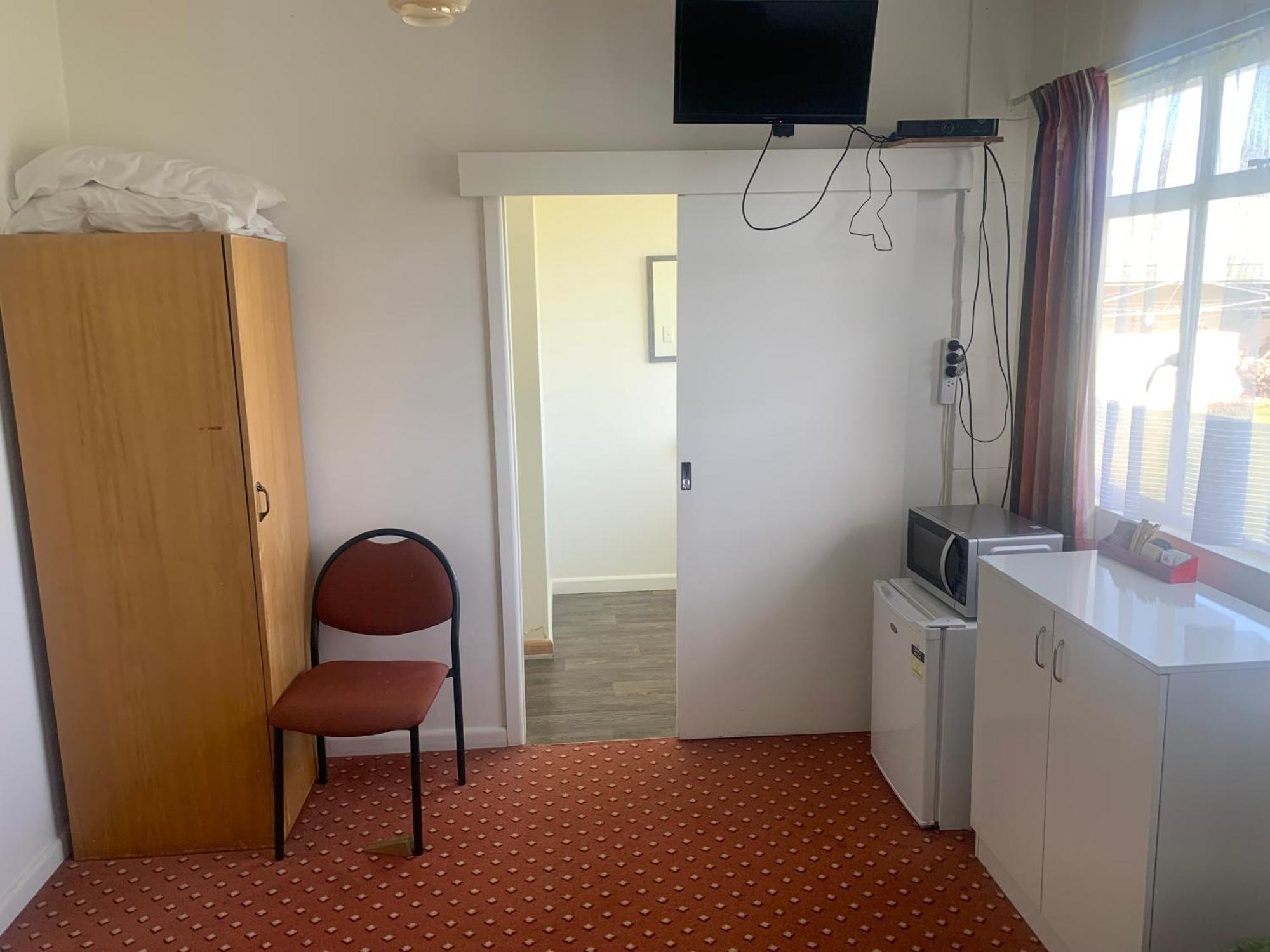 Cheviot Hotel エクステリア 写真