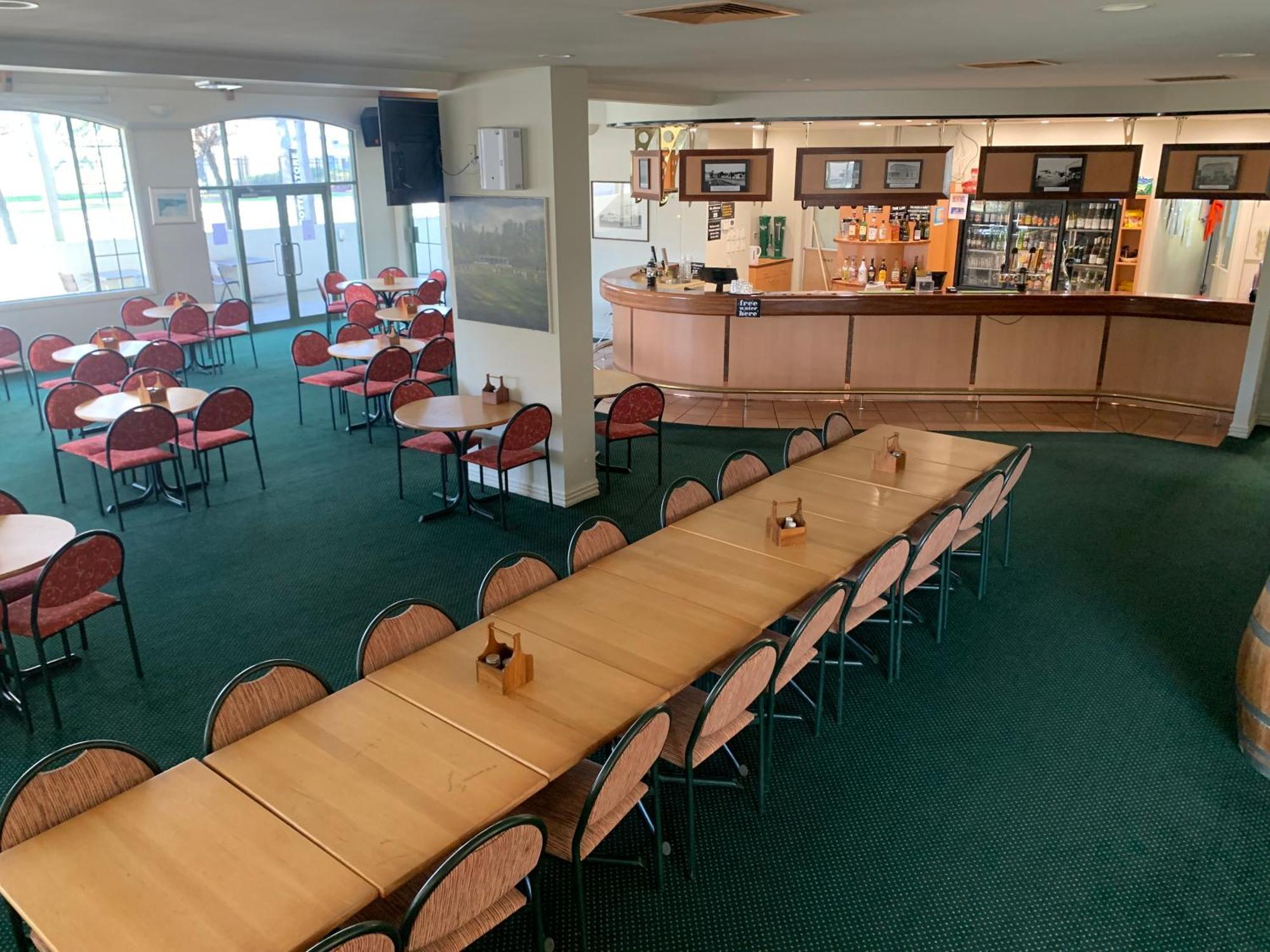 Cheviot Hotel エクステリア 写真